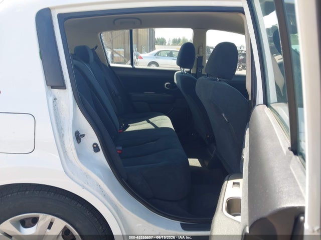 2010 Nissan VERSA 1.8S — фото 8