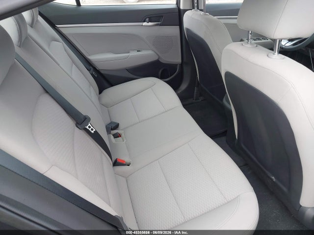 صورة 8 لـ 2020 Hyundai ELANTRA SE