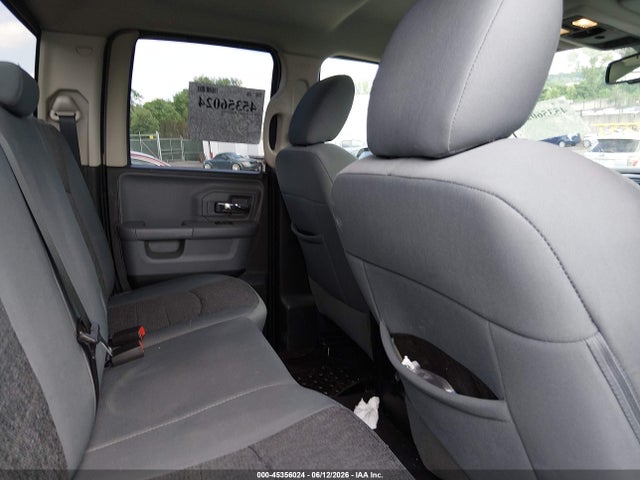 صورة 8 لـ 2017 RAM 1500 BIG HORN 4X4 6'4 BOX