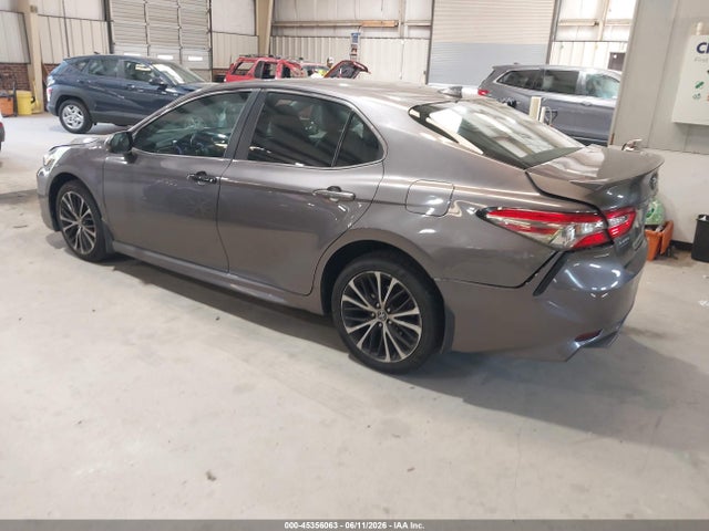 2019 TOYOTA CAMRY SE 3