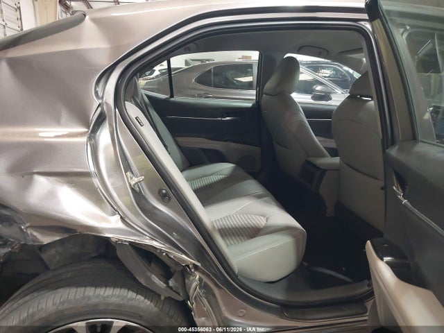 2019 TOYOTA CAMRY SE 8
