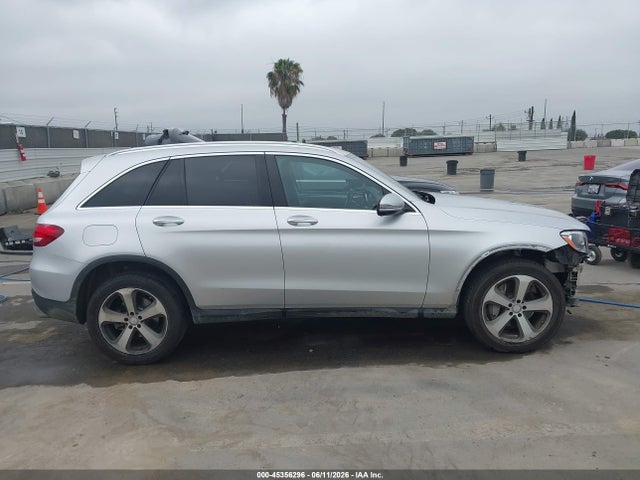 2017 MERCEDES-BENZ GLC 300 14
