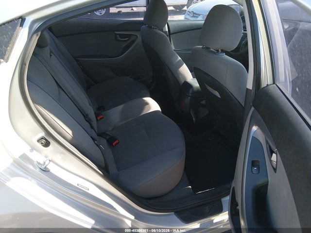 2016 Hyundai ELANTRA SE — фото 8