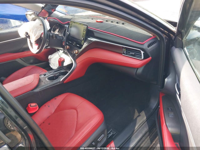 صورة 5 لـ 2022 Toyota CAMRY XSE AWD