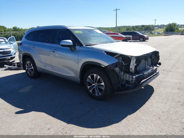 2024 TOYOTA HIGHLANDE XLE
