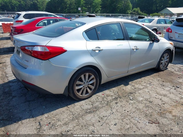صورة 4 لـ 2014 KIA FORTE EX