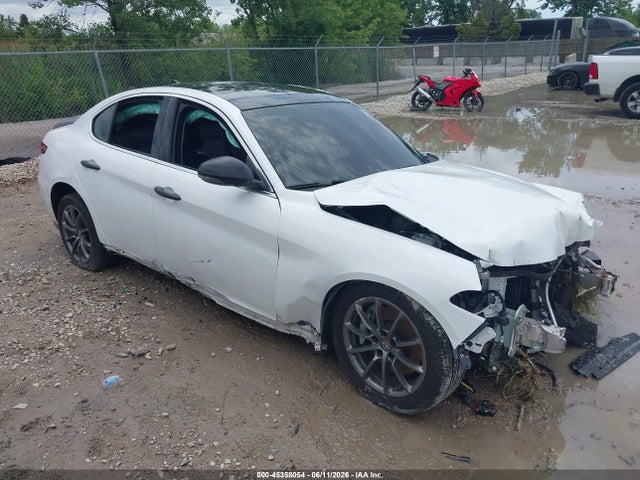 2018 ALFA ROMEO GIULIA RWD