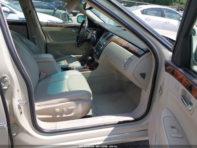 صورة مصغرة 5 لـ 2010 Cadillac DTS 1SC