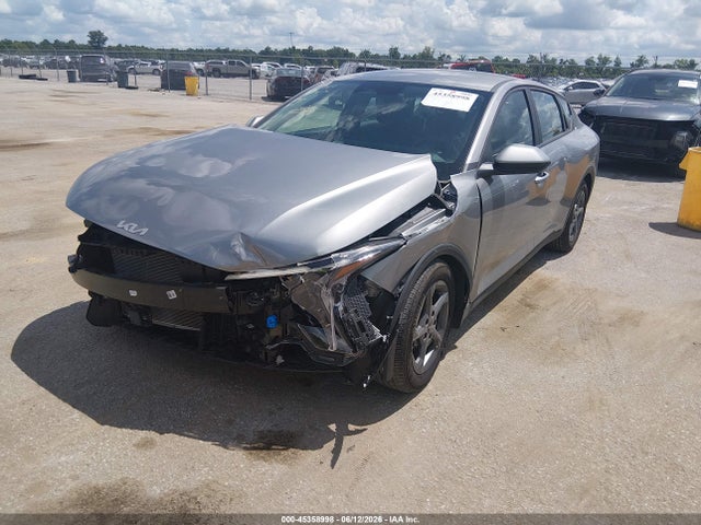 2025 KIA K4 LXS photo 2