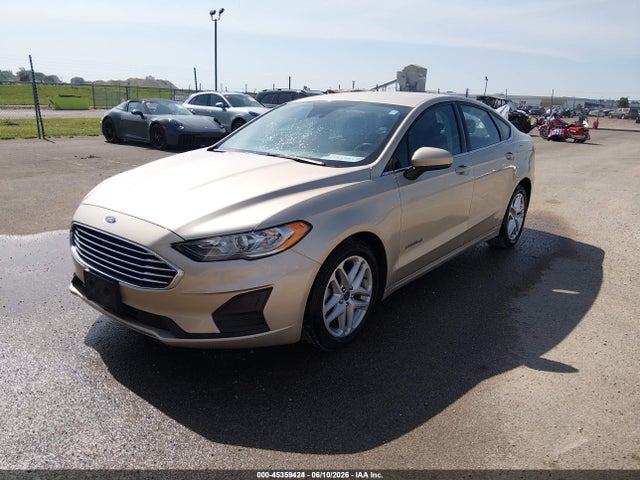 صورة 2 لـ 2019 FORD FUSION HYBRID SE