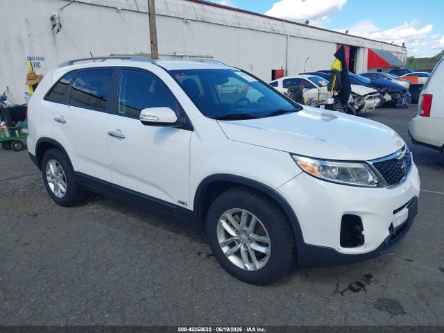 2015 KIA SORENTO LX V6