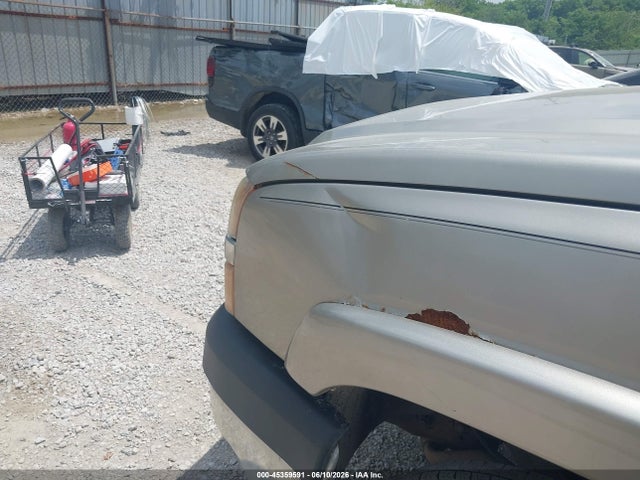 2003 Chevrolet SILVERADO 2500HD LS photo 6