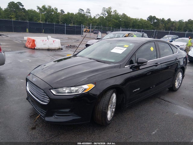 صورة 2 لـ 2016 FORD FUSION HYBRID SE