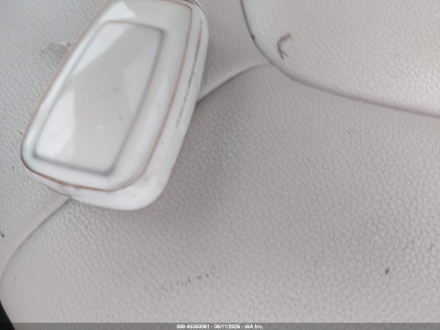 2021 TOYOTA HIGHLANDER XLE 11