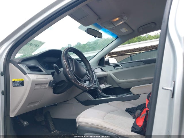 صورة 5 لـ 2015 Hyundai SONATA SE