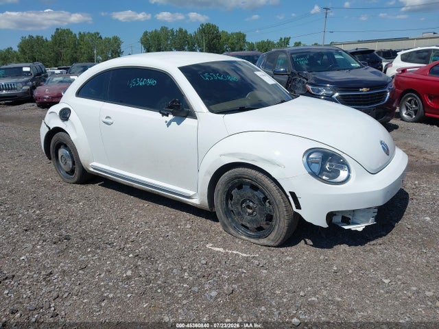 2016 VOLKSWAGEN BEETLE 1.8T SE