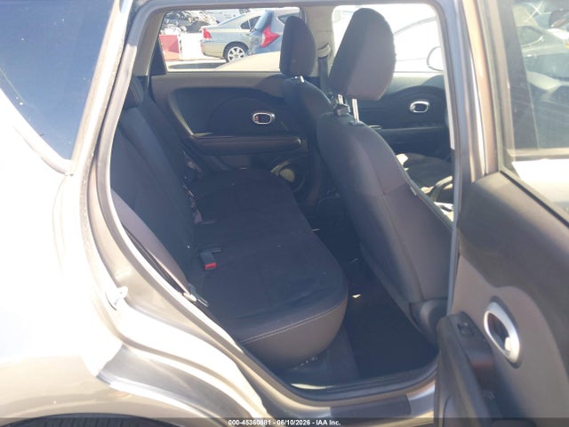 صورة 8 لـ 2015 KIA SOUL