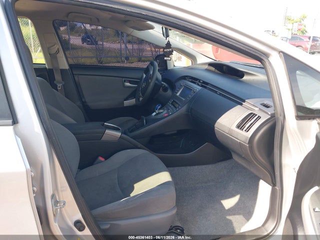 2014 Toyota PRIUS TWO — фото 5