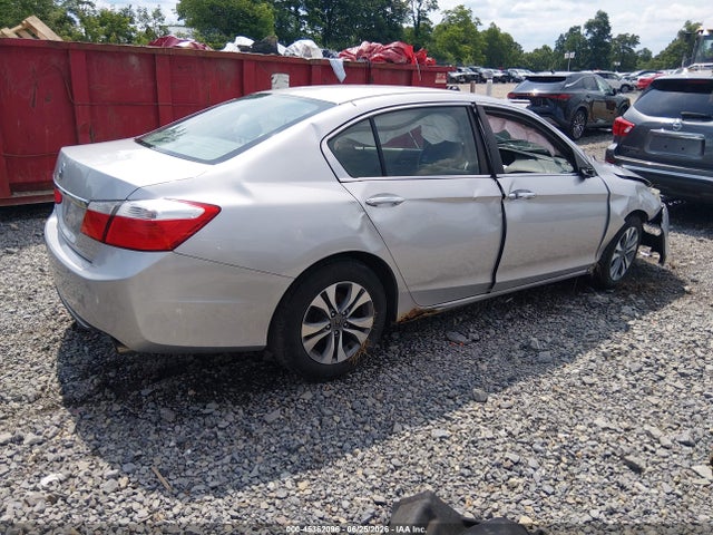 2015 Honda ACCORD LX — фото 4