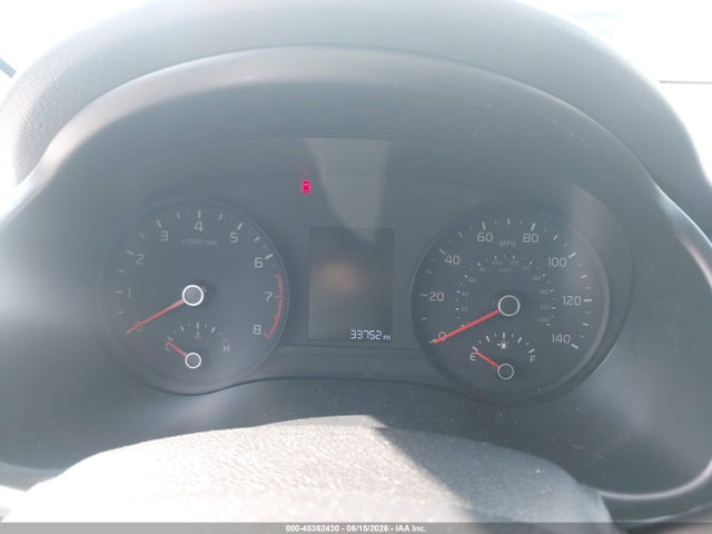 صورة 7 لـ 2023 KIA RIO S