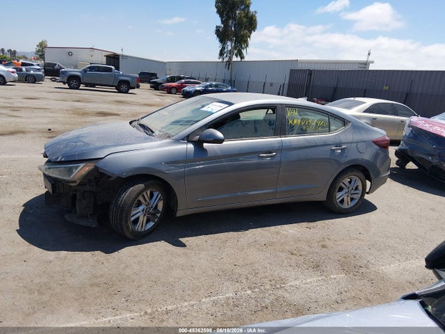 2019 HYUNDAI ELANTRA SEL 14