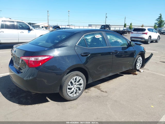 2019 TOYOTA COROLLA LE 4
