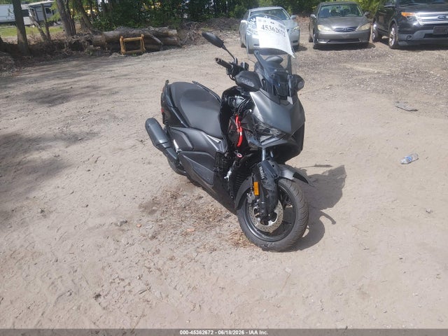 2025 YAMAHA CZD300 A