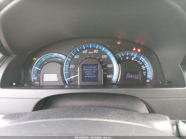 صورة 7 لـ 2012 Toyota CAMRY HYBRID XLE