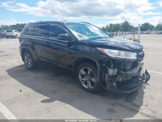 2018 TOYOTA HIGHLANDE SE