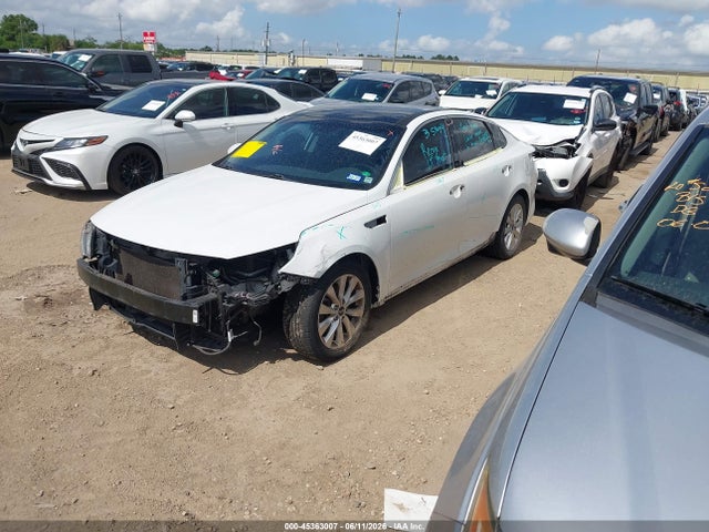 2018 KIA OPTIMA S 照片 2