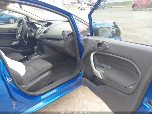 2011 FORD FIESTA SE 照片 5