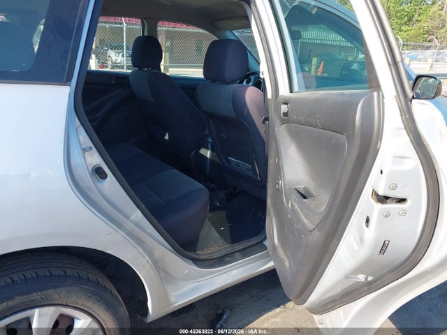 صورة 8 لـ 2005 Toyota MATRIX