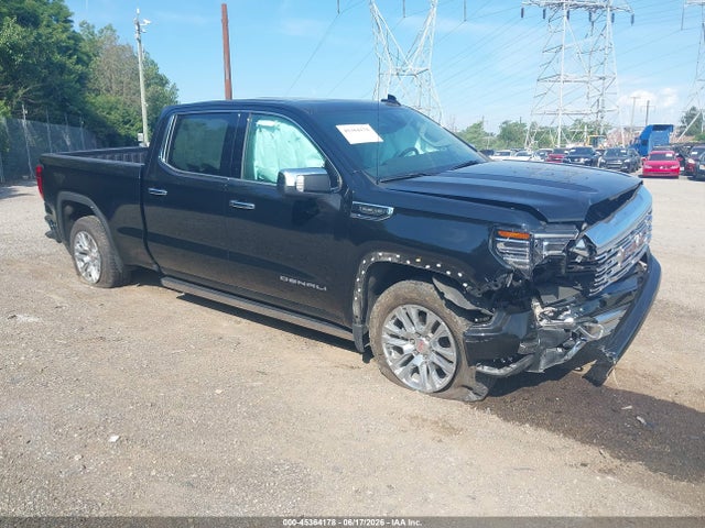 صورة 1 لـ 2025 GMC SIERRA 1500 4WD STANDARD BOX DENALI