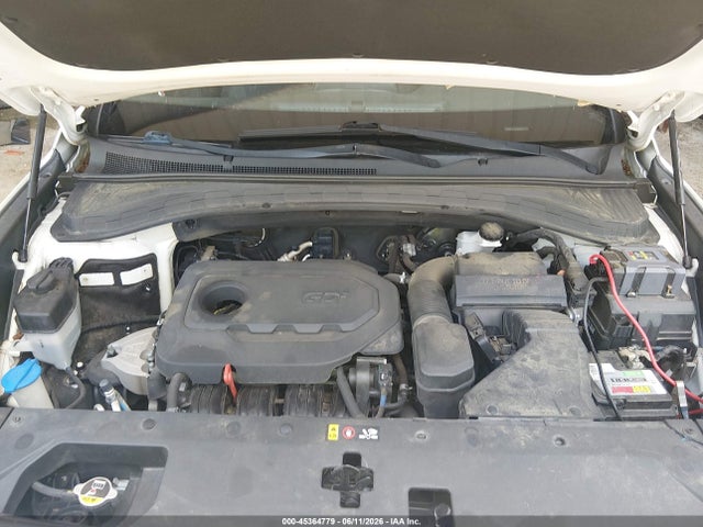 2019 HYUNDAI SANTA FE SE 10