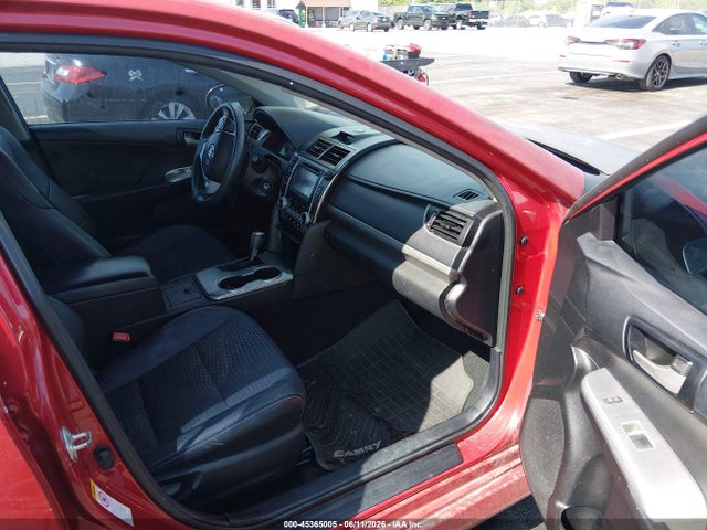 صورة 5 لـ 2014 Toyota CAMRY SE