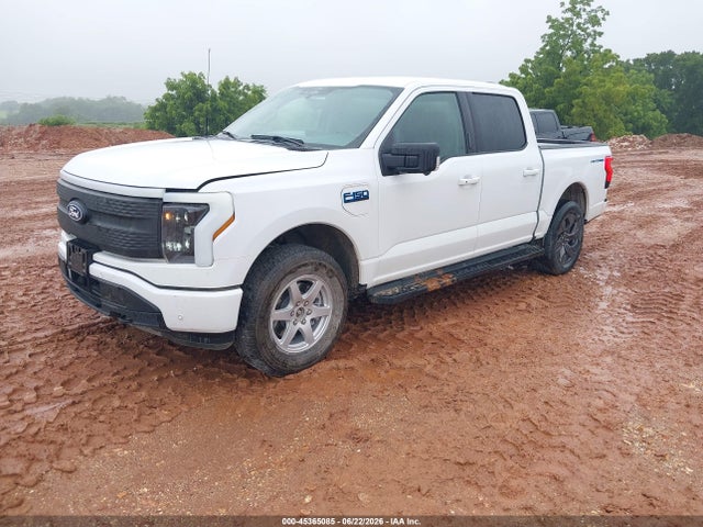 2024 FORD F-150 LIGHTNING FLASH — фото 2