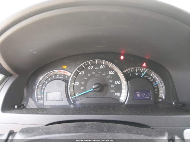 2012 Toyota CAMRY SE photo 7