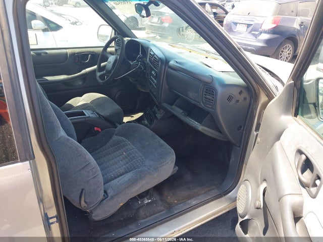 2000 Chevrolet S-10 LS 照片 5