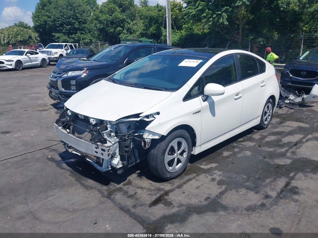 2014 Toyota PRIUS FOUR — фото 2