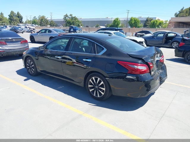 2018 Nissan ALTIMA 2.5 SV photo 3