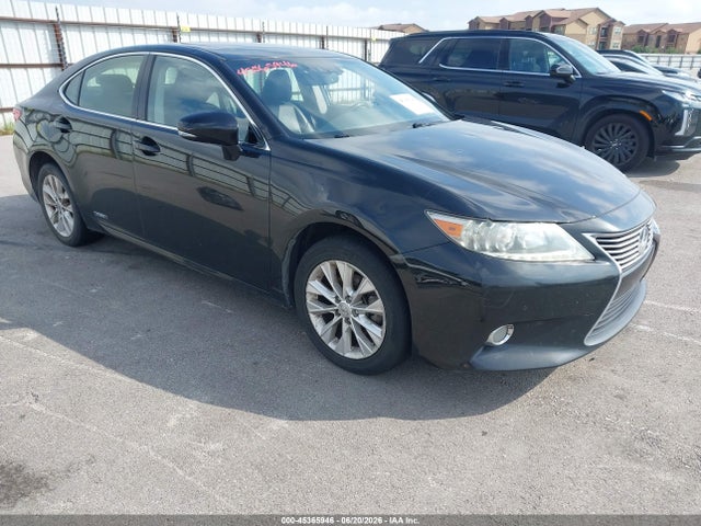 2013 LEXUS ES 