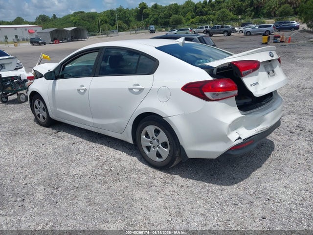 صورة 3 لـ 2017 KIA FORTE LX