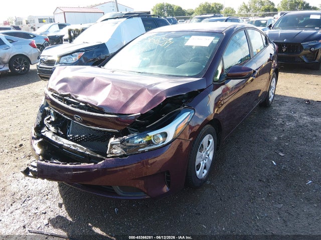 2017 KIA FORTE LX photo 2