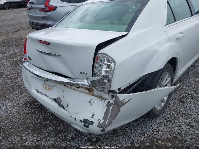 2013 Chrysler 300 MOTOWN 照片 6