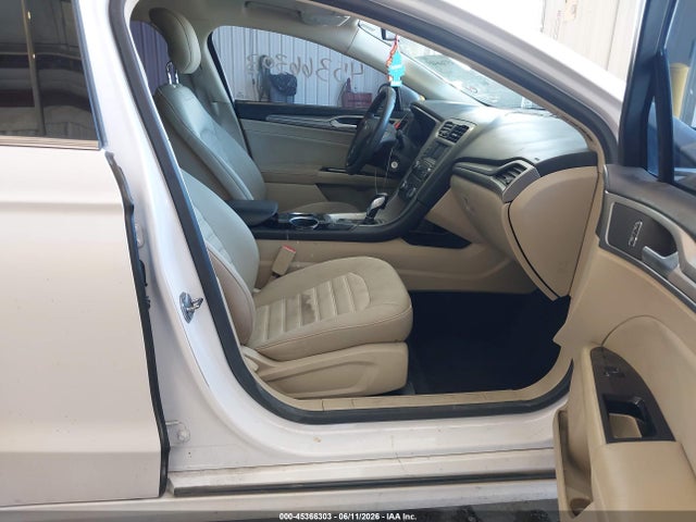 FORD FUSION SE - 5