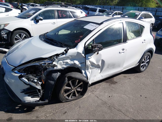 2018 Toyota PRIUS C ONE 照片 2
