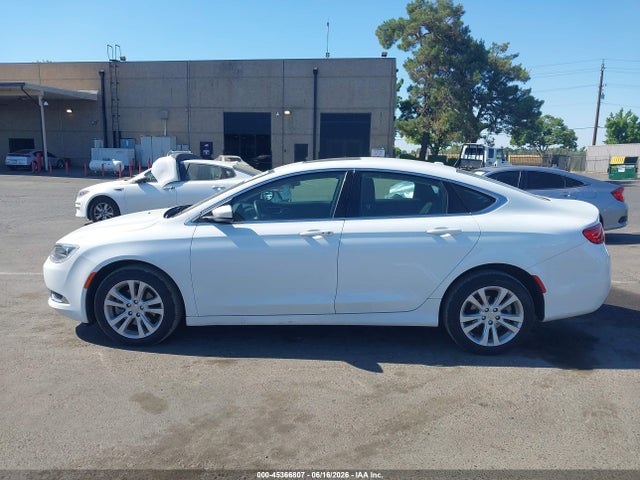 2015 Chrysler 200 LIMITED — миниатюра 14