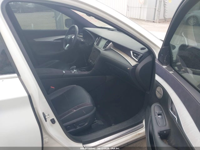 2019 INFINITI QX50 ESSENTIAL 5