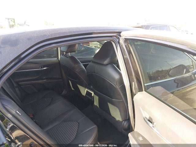 2020 Toyota CAMRY SE photo 8
