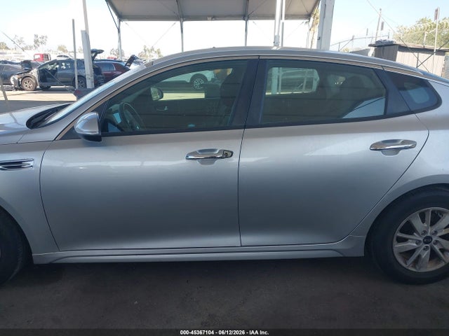 2018 KIA OPTIMA LX — миниатюра 14